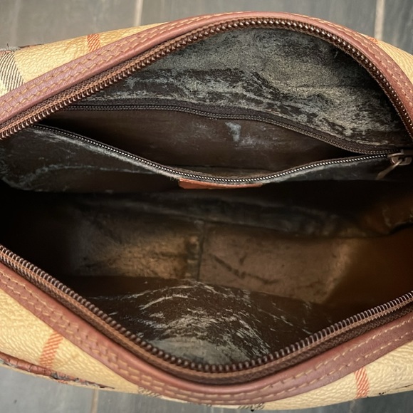 Burberry vintage crossbody - Picture 4 of 8
